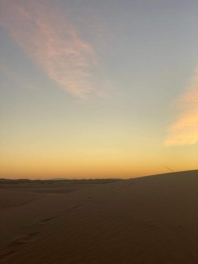 Merzouga Luxury Tents - Glamping Exterior photo